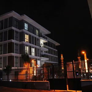 Olivera Suites فندق